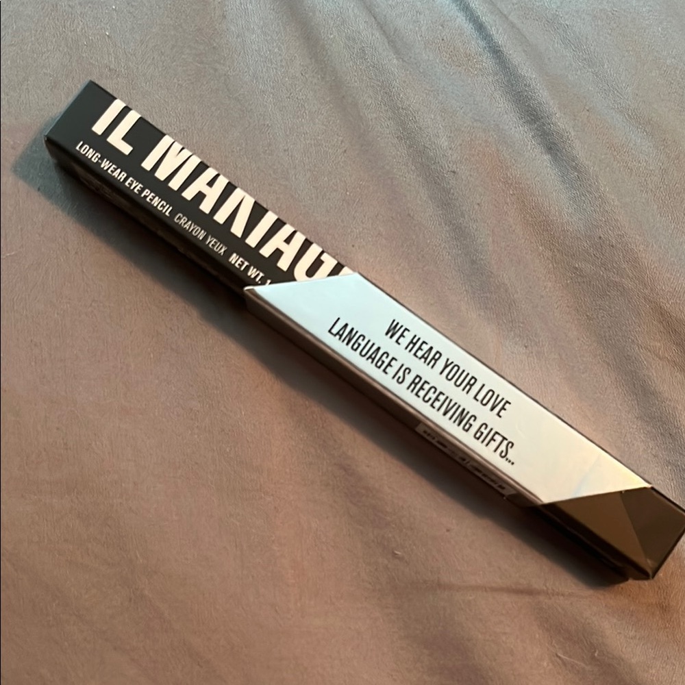 IL MAKIAGE Eye Pencil in Black